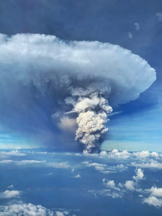 http://www.drroyspencer.com/wp-content/uploads/Taal-eruption-from-aircraft-550x733.jpg